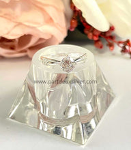 Load image into Gallery viewer, Genuine Silver Engagement Ring L171