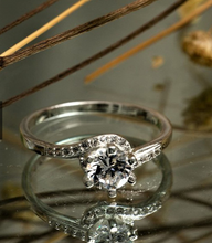 Load image into Gallery viewer, PREMIUM Genuine Silver Engagement Ring P148
